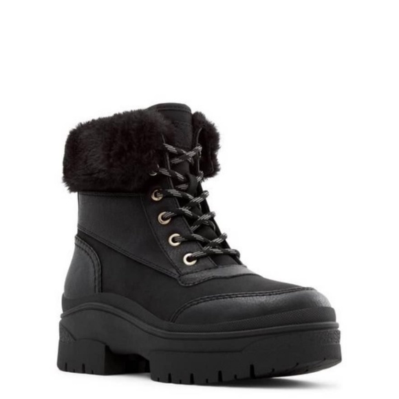 Winter Boots Size US6.5 fur lined - Picture 1 of 2